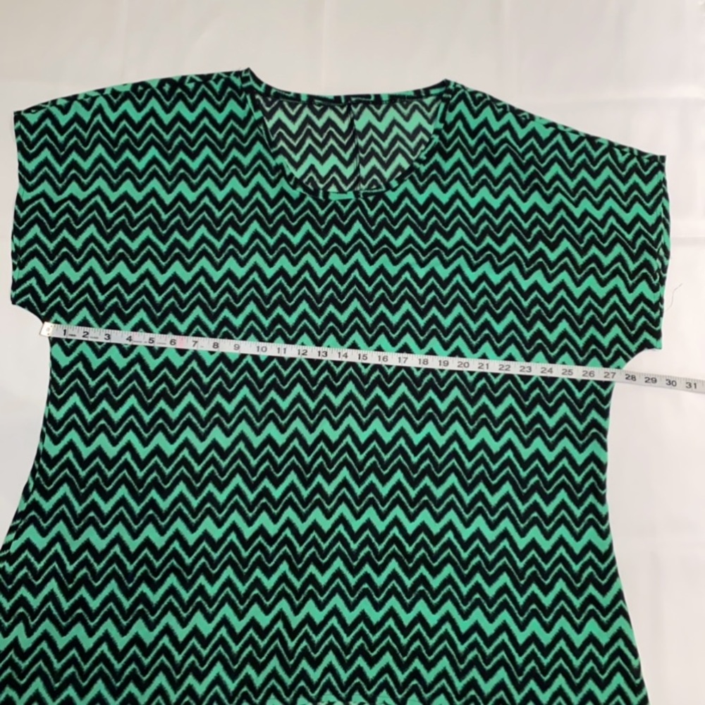 Cheveron Pattern Blouse - Picture 4 of 6